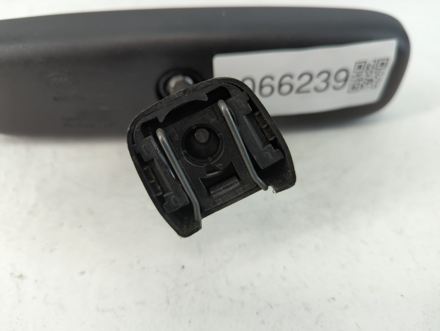 2004-2015 Toyota Rav4 Interior Rear View Mirror Replacement OEM P/N:E4032197 E4022197 Fits OEM Used Auto Parts - Oemusedauto