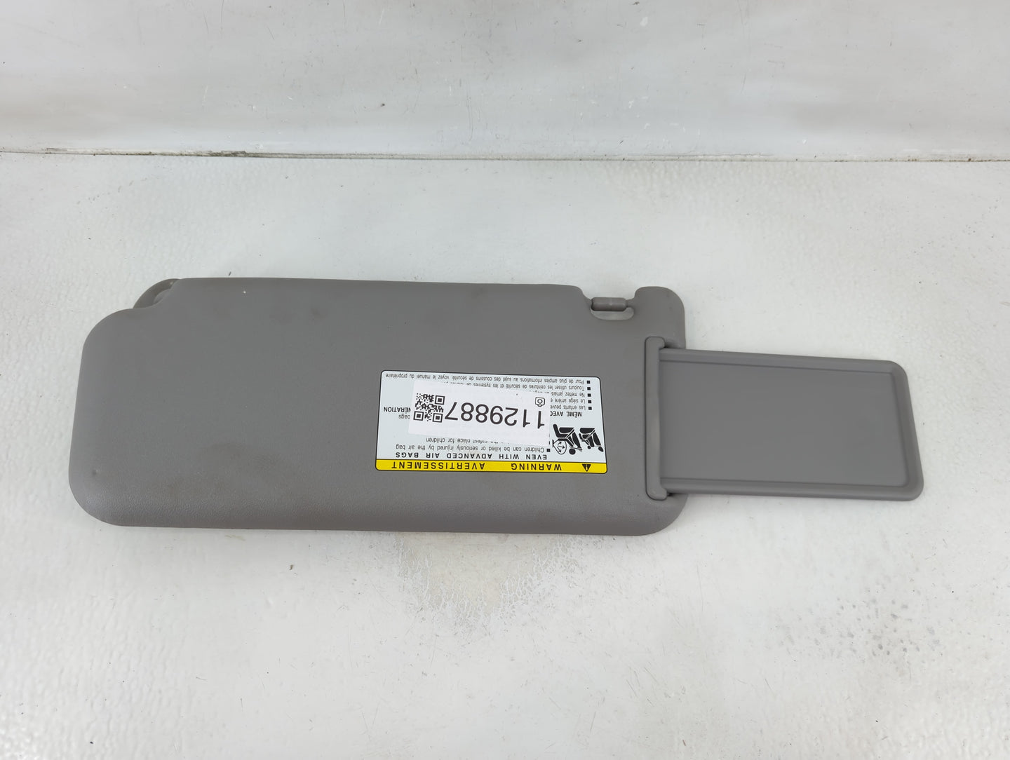2006-2009 Toyota Rav4 Sun Visor Shade Replacement Passenger Right Mirror Fits Fits 2006 2007 2008 2009 OEM Used Auto Parts -