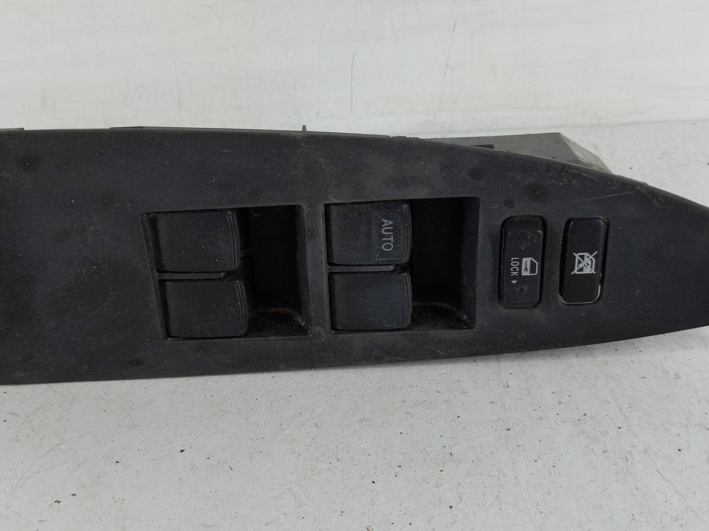 2006-2012 Toyota Rav4 Master Power Window Switch Replacement Driver Side Left P/N:74232-42070 Fits OEM Used Auto Parts - Oem