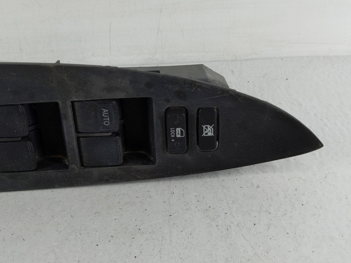2006-2012 Toyota Rav4 Master Power Window Switch Replacement Driver Side Left P/N:74232-42070 Fits OEM Used Auto Parts - Oem