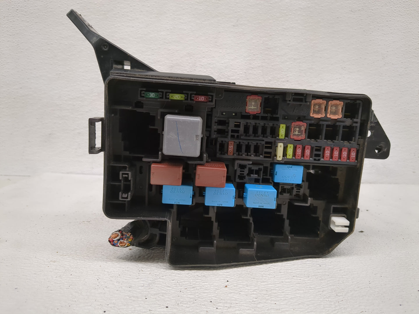 2007 Toyota Rav4 Fusebox Fuse Box Panel Relay Module Fits OEM Used Auto Parts - Oemusedautoparts1.com