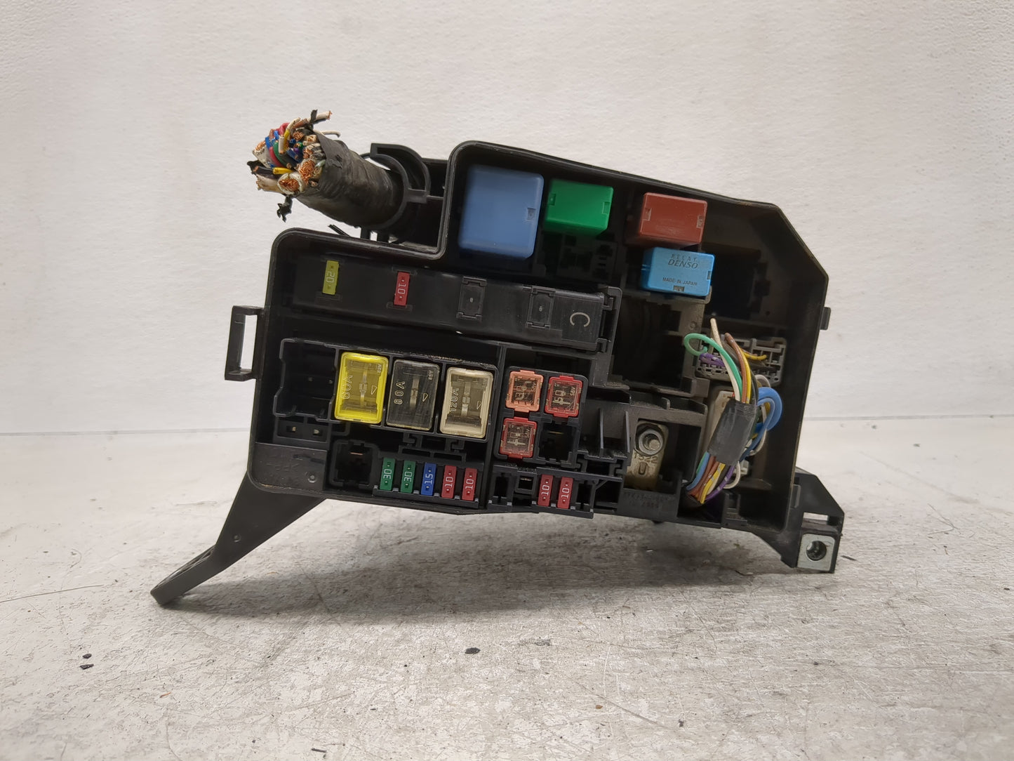 2007 Toyota Rav4 Fusebox Fuse Box Panel Relay Module Fits OEM Used Auto Parts - Oemusedautoparts1.com