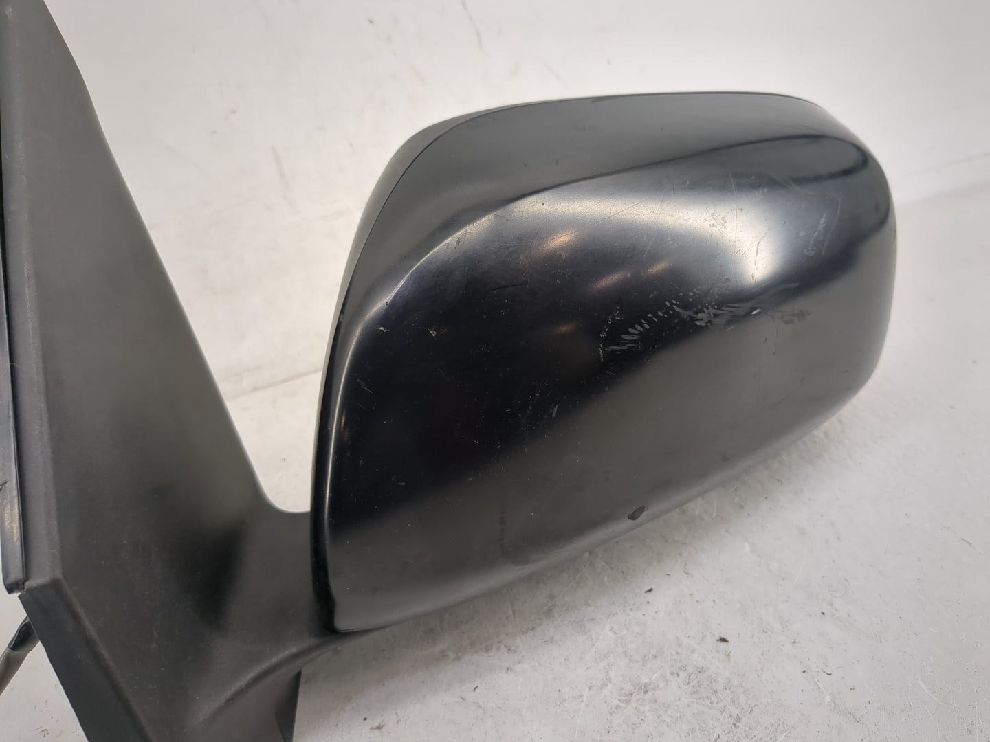 2006-2008 Toyota Rav4 Driver Side View Mirror - Left Door Mirror OEM Used - Oemusedautoparts1.com