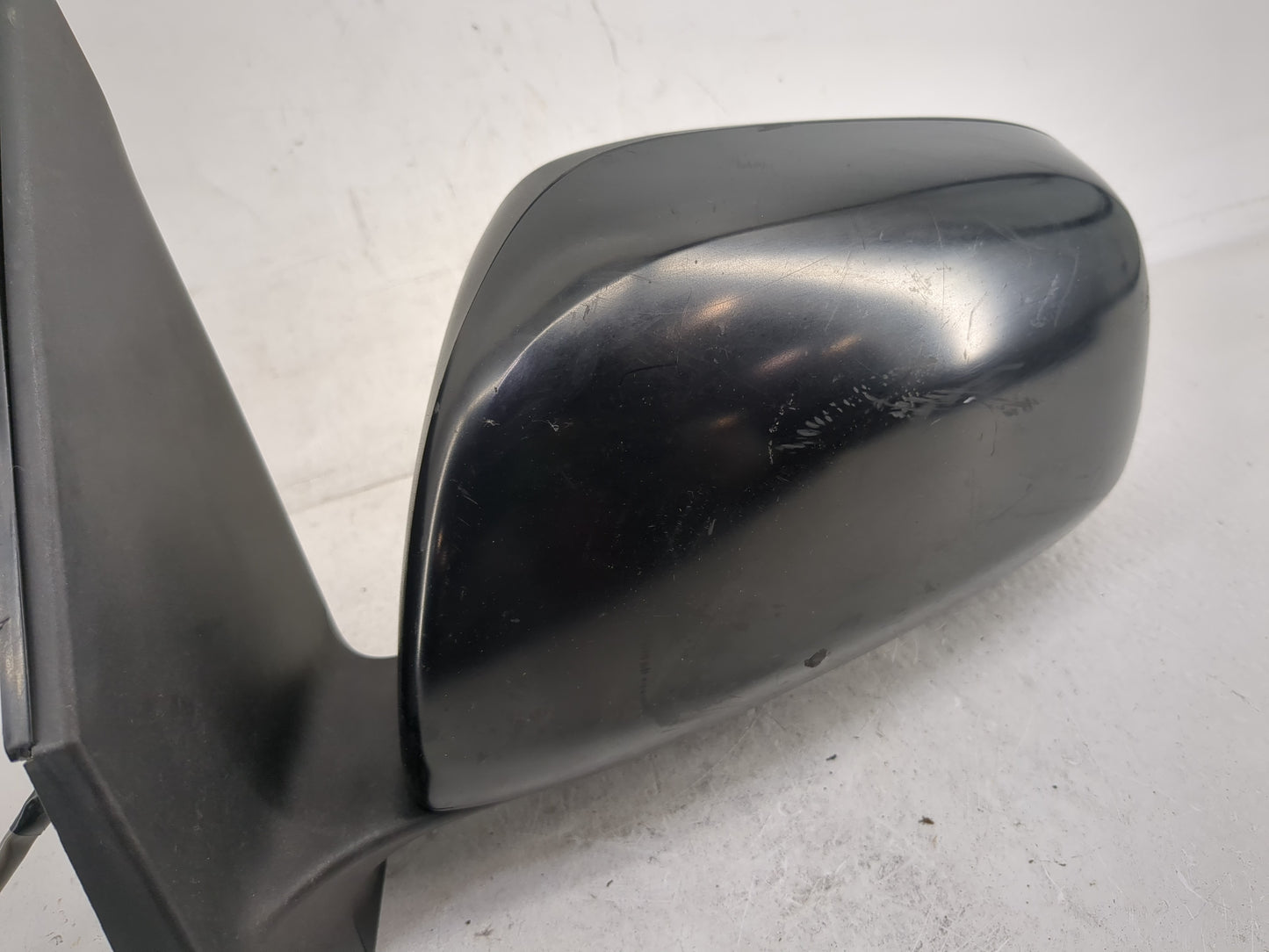 2006-2008 Toyota Rav4 Driver Side View Mirror - Left Door Mirror OEM Used - Oemusedautoparts1.com