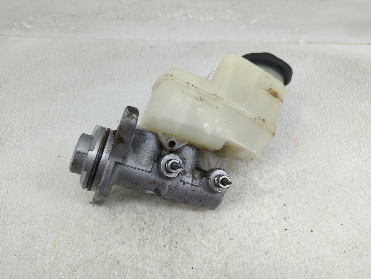 2006-2018 Toyota Rav4 Brake Master Cylinder - Oemusedautoparts1.com