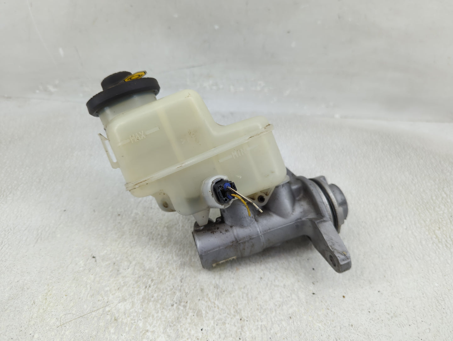 2006-2018 Toyota Rav4 Brake Master Cylinder - Oemusedautoparts1.com