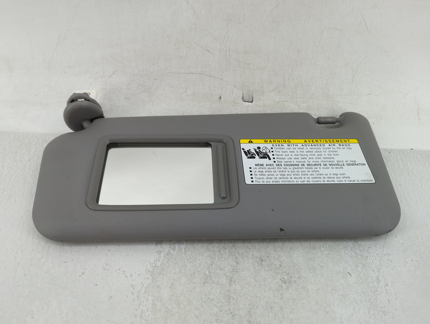 2006-2009 Toyota Rav4 Sun Visor Shade Replacement Driver Left Mirror Fits Fits 2006 2007 2008 2009 OEM Used Auto Parts - Oem