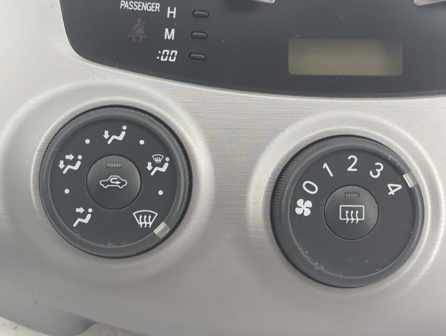 2006-2012 Toyota Rav4 Climate Control Module Temperature AC/Heater Replacement P/N:455943-2050 455420-2010 Fits OEM Used Aut