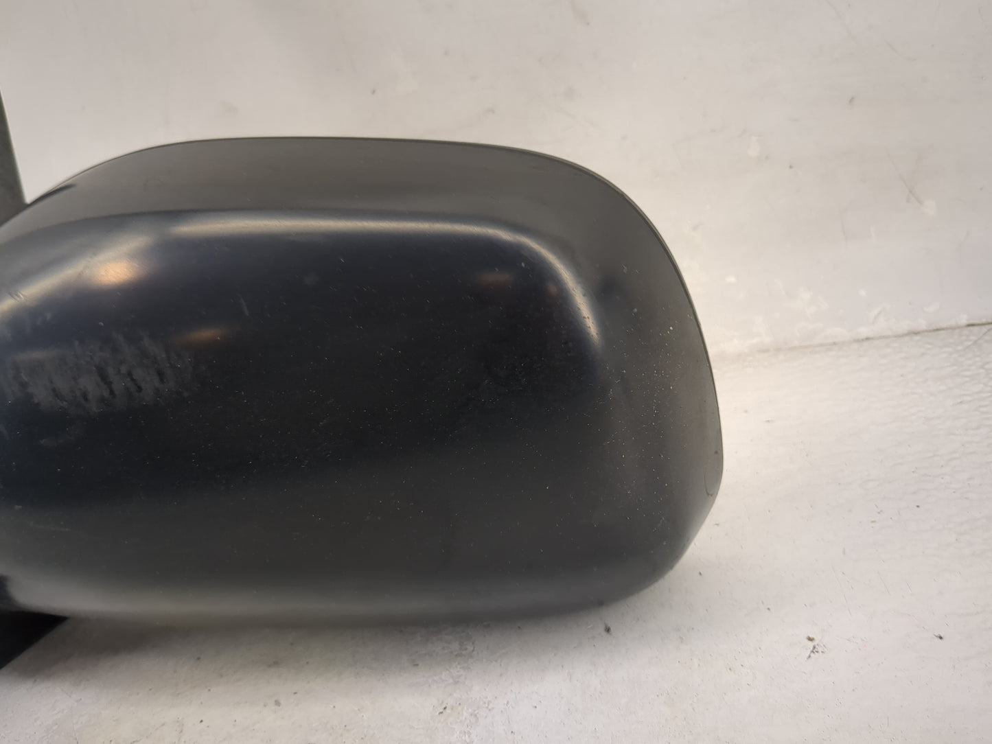 2006-2008 Toyota Rav4 Driver Side View Mirror - Left Door Mirror OEM Used - Oemusedautoparts1.com