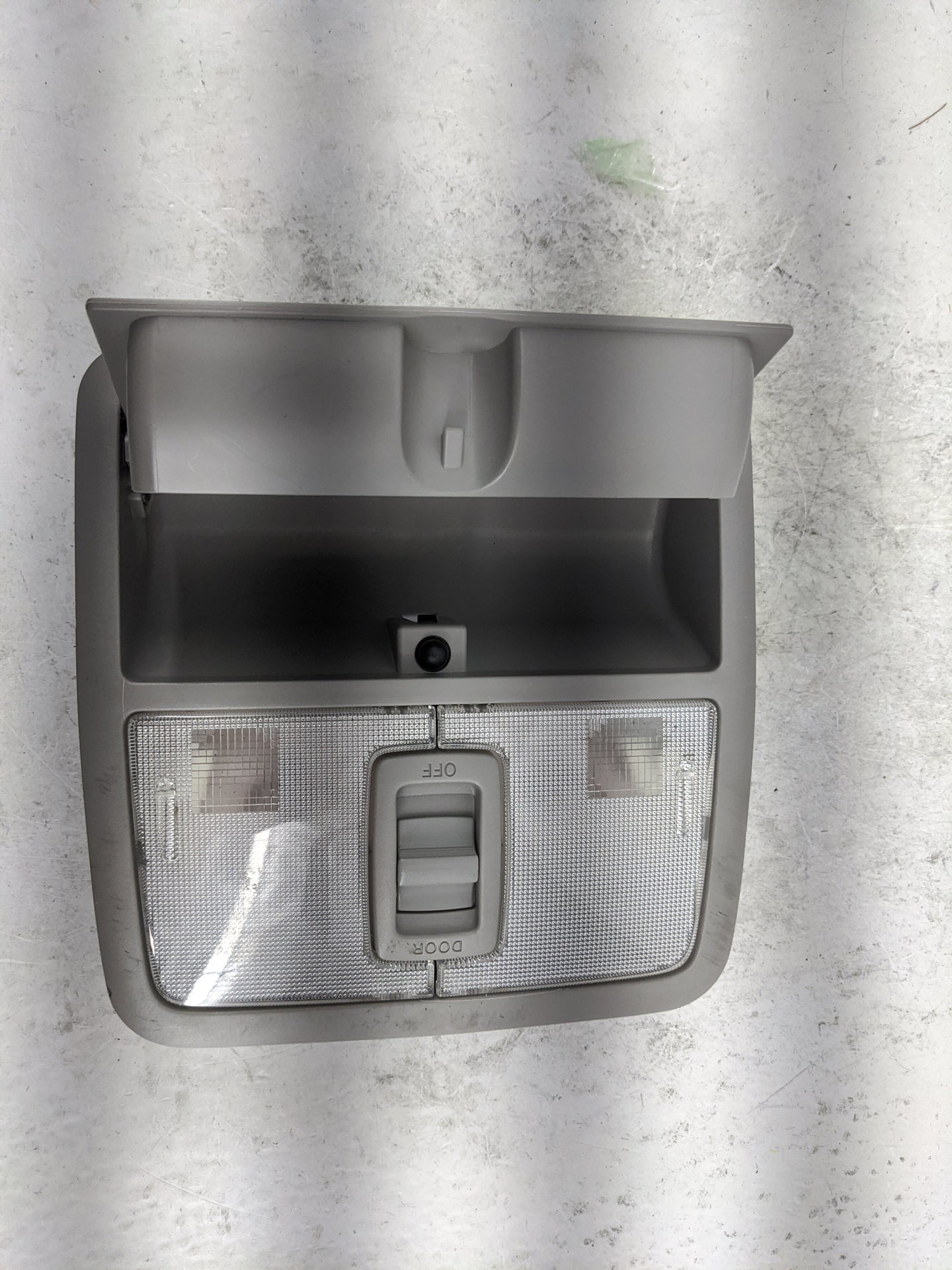 2006-2008 Toyota Rav4 Overhead Roof Console Gray - Oemusedautoparts1.com