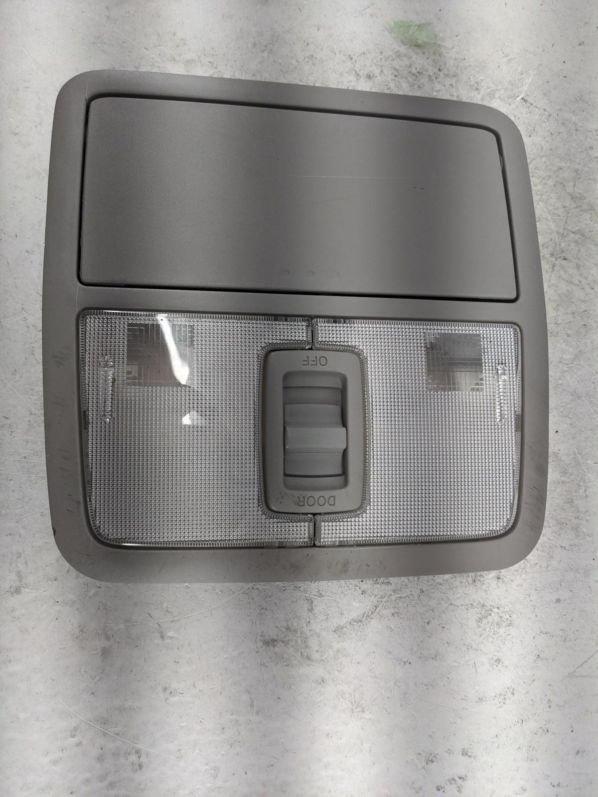 2006-2008 Toyota Rav4 Overhead Roof Console Gray - Oemusedautoparts1.com