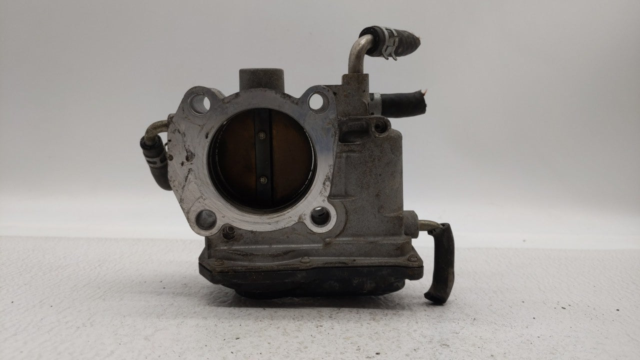 2006-2008 Toyota Rav4 Throttle Body P/N:22030-0H030 22030-28070 Fits Fits 2006 2007 2008 2009 2010 2011 2012 2013 2014 2015 