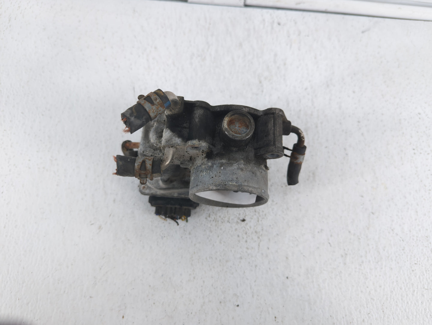 2006-2008 Toyota Rav4 Throttle Body P/N:22030-28070 22030-0H030 Fits Fits 2006 2007 2008 2009 2010 2011 2012 2013 2014 2015 