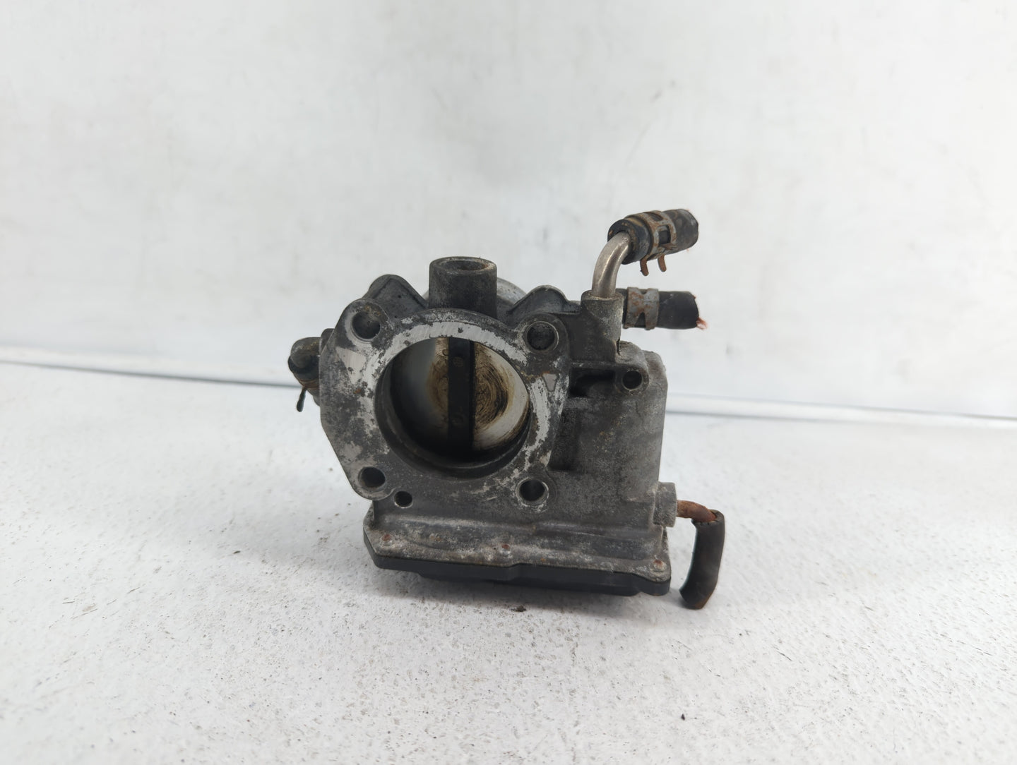 2006-2008 Toyota Rav4 Throttle Body P/N:22030-28070 22030-0H030 Fits Fits 2006 2007 2008 2009 2010 2011 2012 2013 2014 2015 