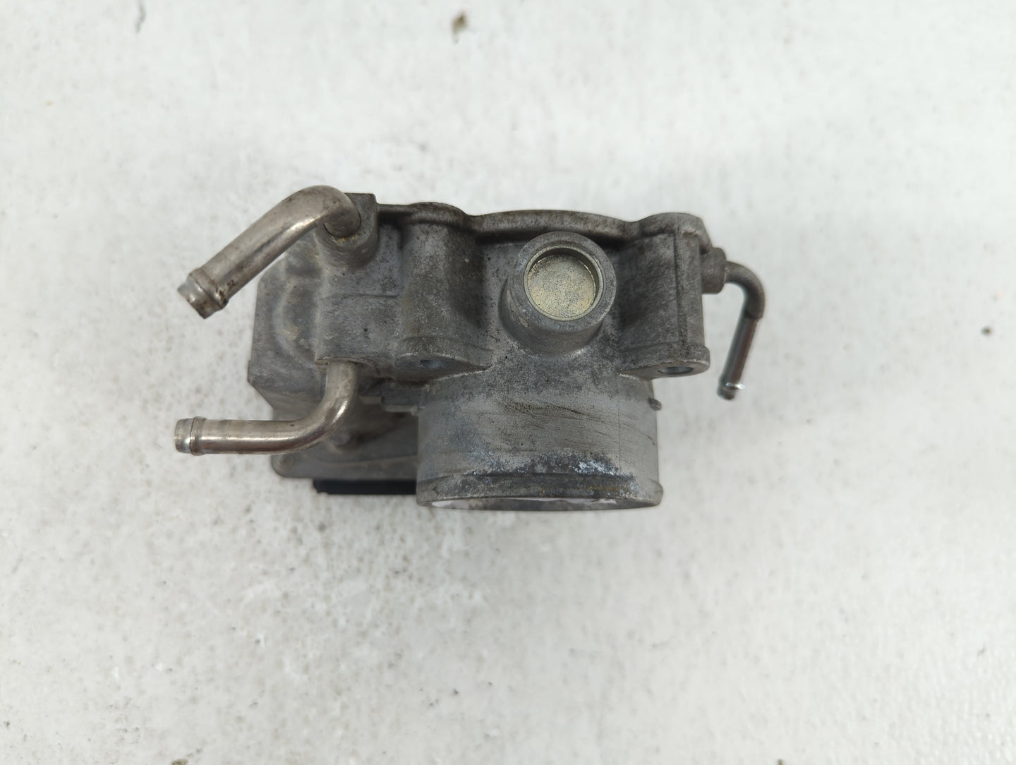 2006-2008 Toyota Rav4 Throttle Body P/N:22030-28071 22030-28070 Fits Fits 2006 2007 2008 2009 2010 2011 2012 2013 2014 2015 