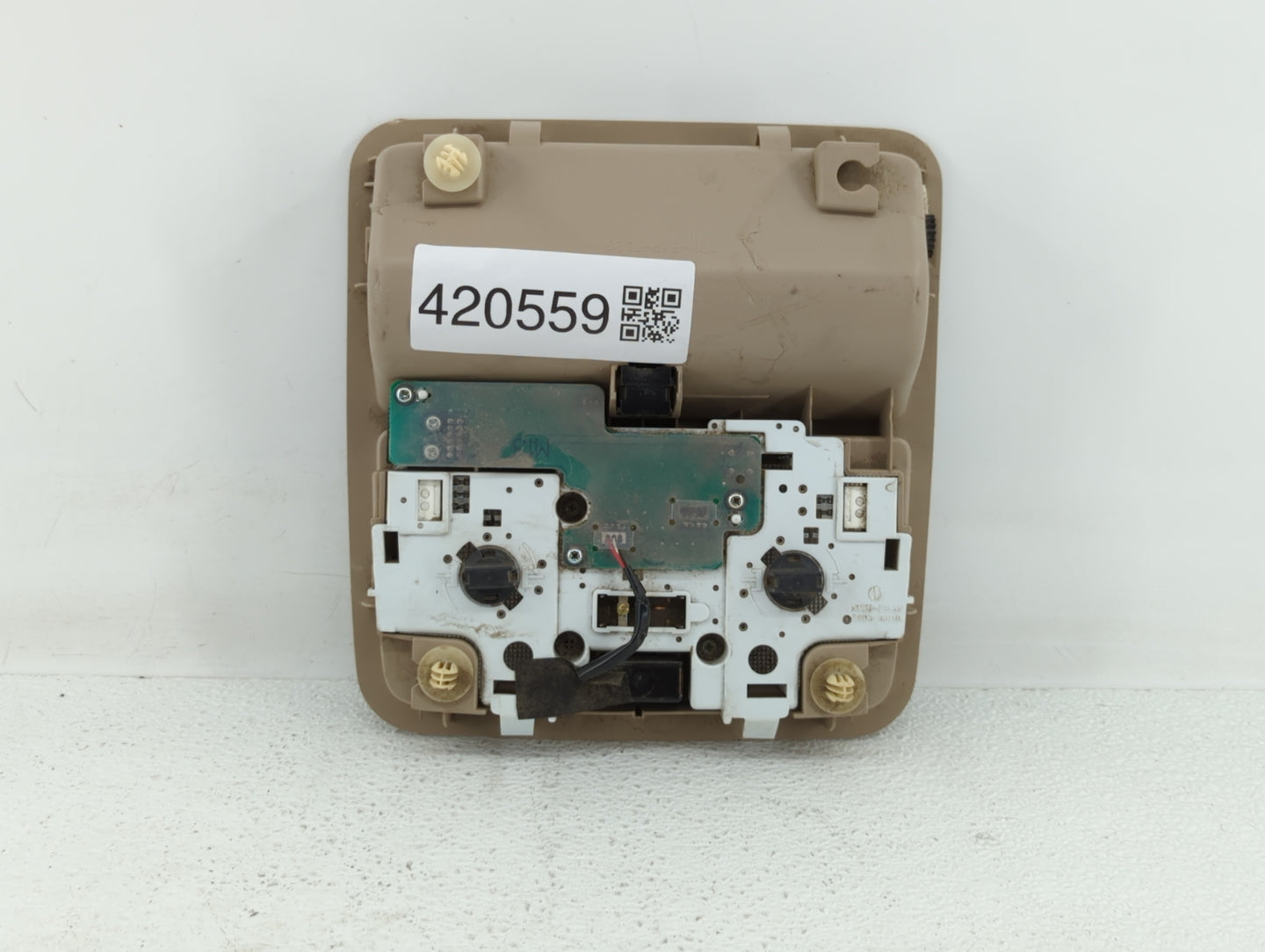 2007 Toyota Rav4 Overhead Roof Console Beige - Oemusedautoparts1.com