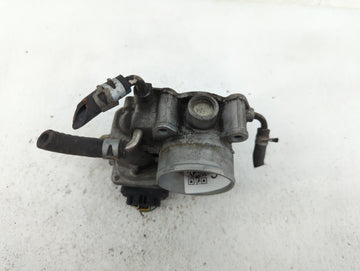 2006-2008 Toyota Rav4 Throttle Body P/N:22030-28071 22030-28070 Fits Fits 2006 2007 2008 2009 2010 2011 2012 2013 2014 2015 OEM Used Auto Parts