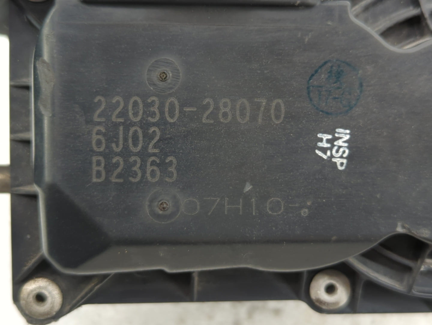 2006-2008 Toyota Rav4 Throttle Body P/N:22030-28071 22030-28070 Fits Fits 2006 2007 2008 2009 2010 2011 2012 2013 2014 2015 