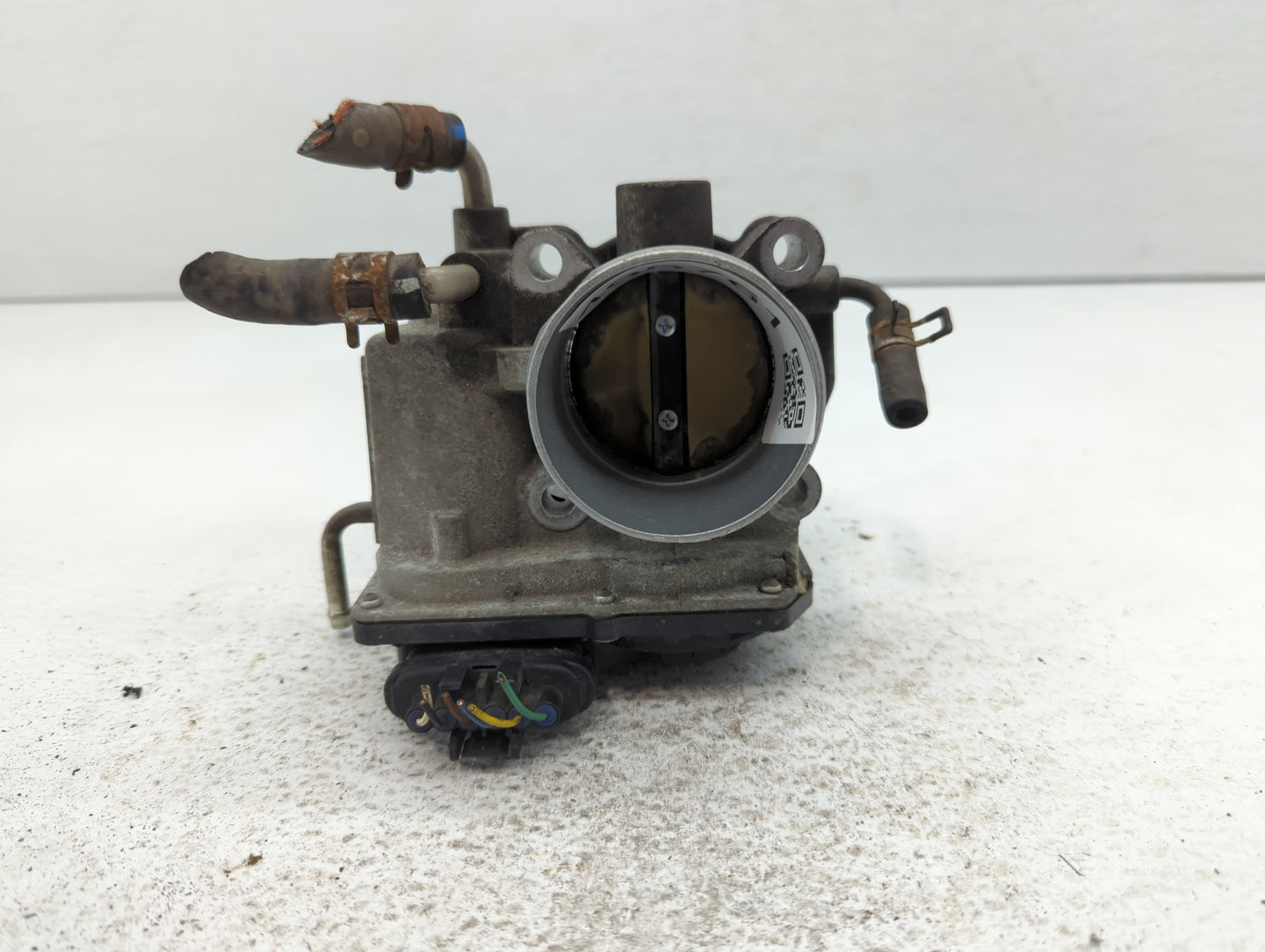 2006-2008 Toyota Rav4 Throttle Body P/N:22030-28070 Fits Fits 2006 2007 2008 2009 2010 2011 2012 2013 2014 2015 OEM Used Aut