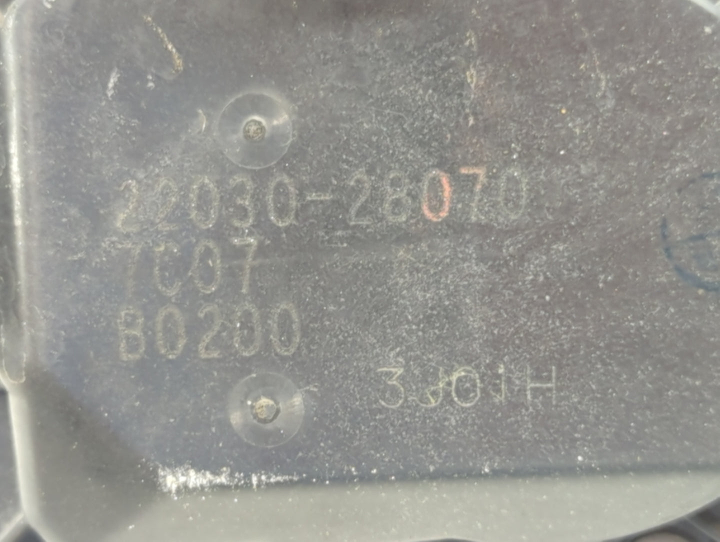 2006-2008 Toyota Rav4 Throttle Body P/N:22030-28070 Fits Fits 2006 2007 2008 2009 2010 2011 2012 2013 2014 2015 OEM Used Aut