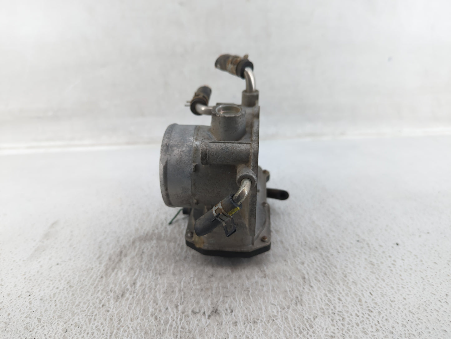 2006-2008 Toyota Rav4 Throttle Body P/N:22030-28070 Fits Fits 2006 2007 2008 2009 2010 2011 2012 2013 2014 2015 OEM Used Aut