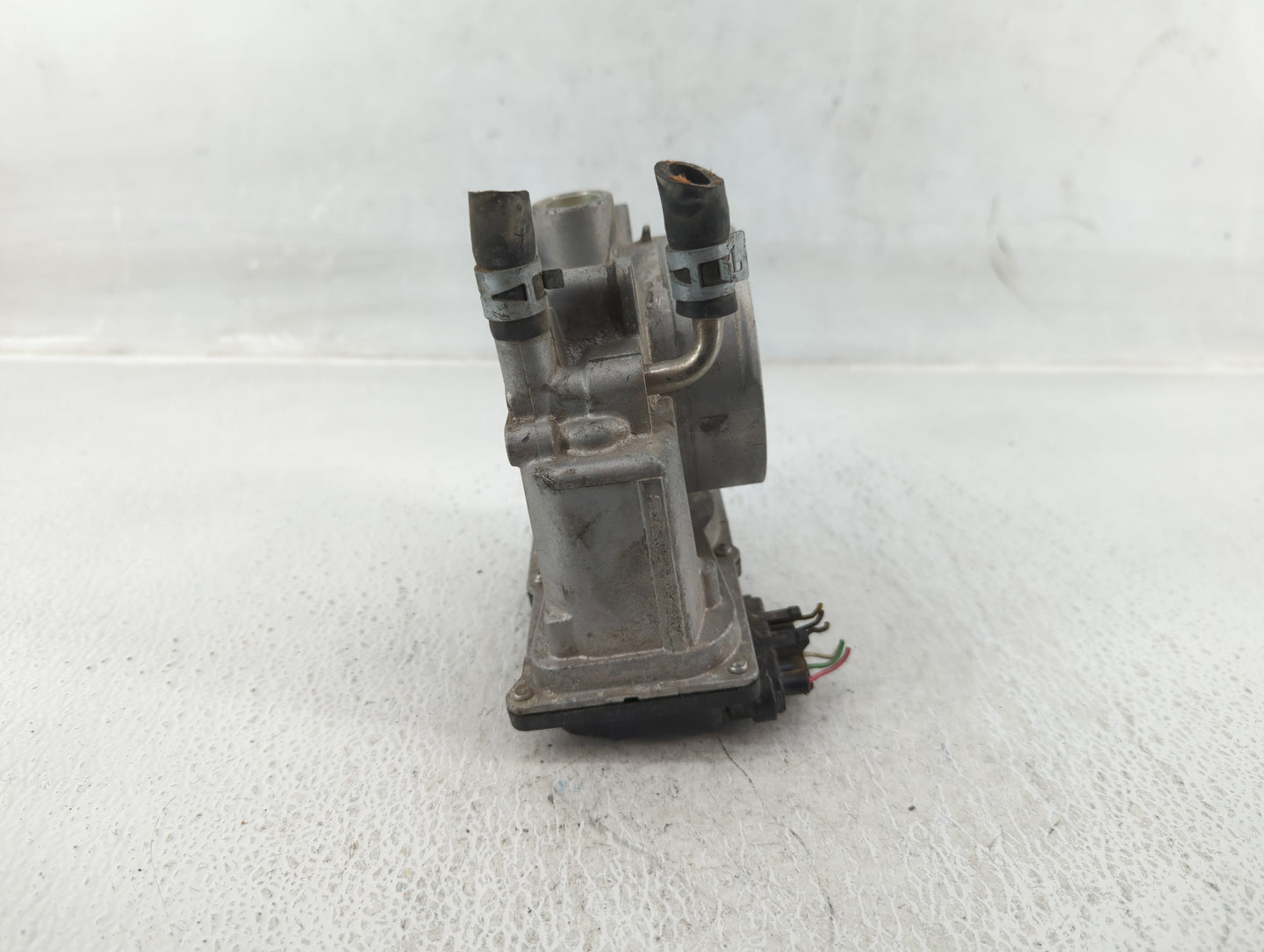 2006-2012 Toyota Rav4 Throttle Body P/N:22030-31030 Fits OEM Used Auto Parts - Oemusedautoparts1.com