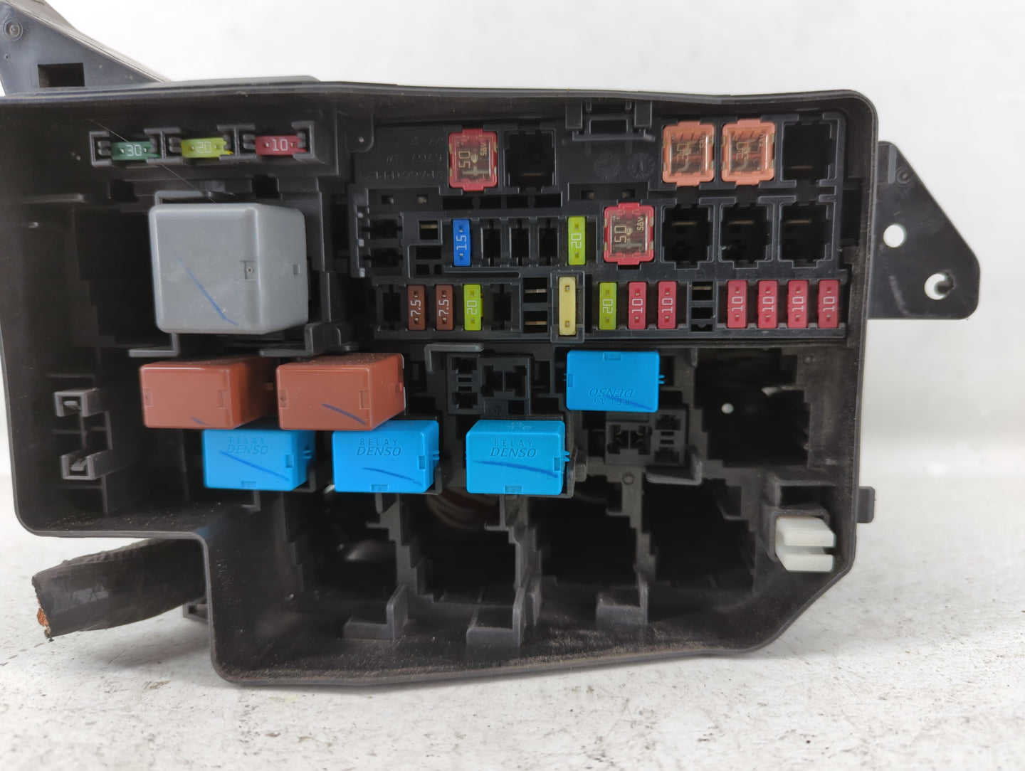 2006-2012 Toyota Rav4 Fusebox Fuse Box Panel Relay Module P/N:82662-42190 Fits Fits 2006 2007 2008 2009 2010 2011 2012 OEM U
