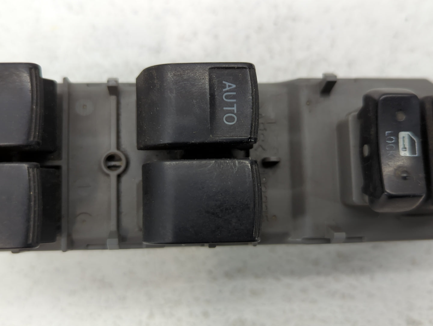 2006-2012 Toyota Rav4 Master Power Window Switch Replacement Driver Side Left P/N:192835 Fits OEM Used Auto Parts - Oemuseda