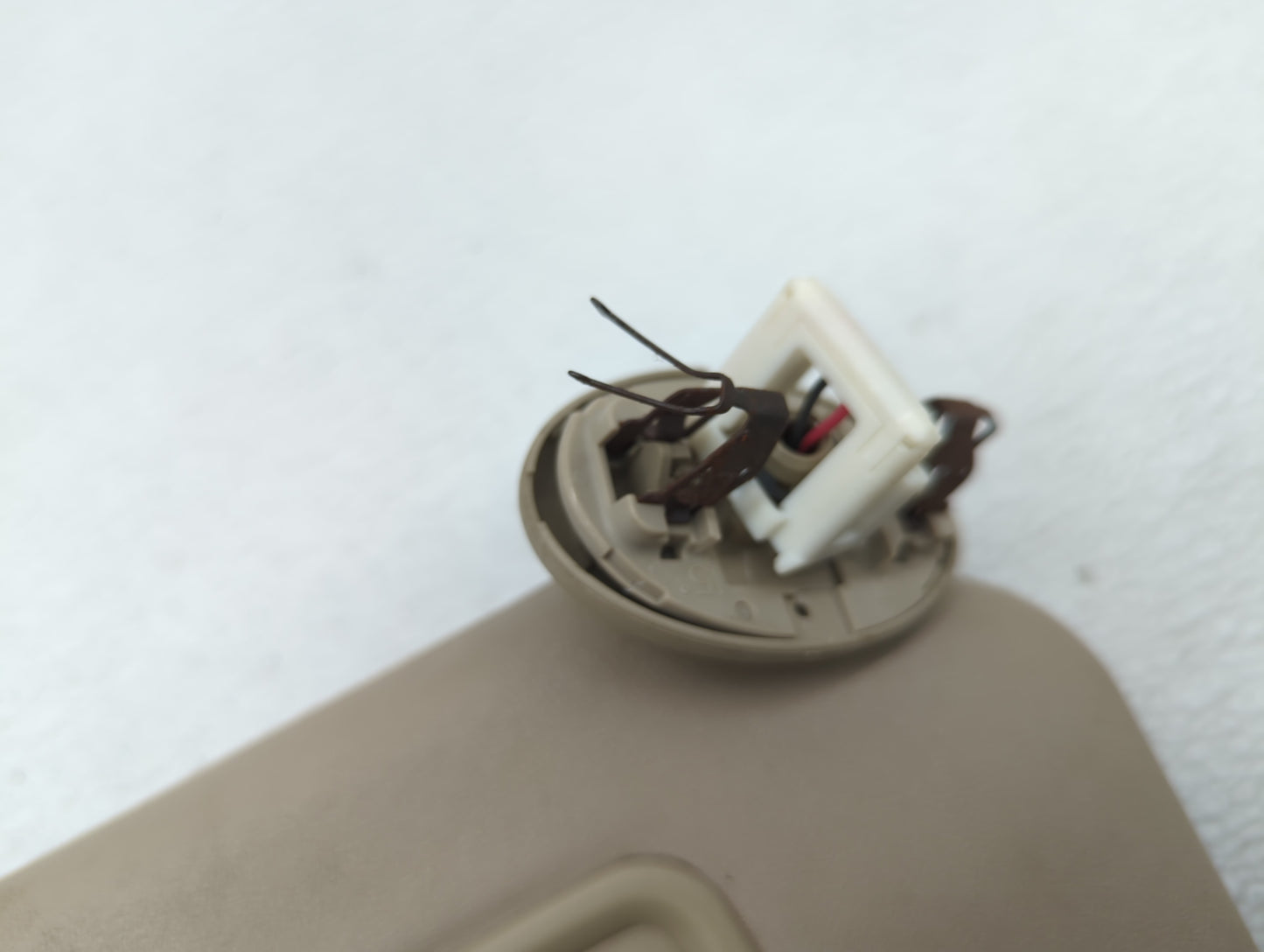 2006-2009 Toyota Rav4 Sun Visor Shade Replacement Driver Left Mirror Fits Fits 2006 2007 2008 2009 OEM Used Auto Parts - Oem