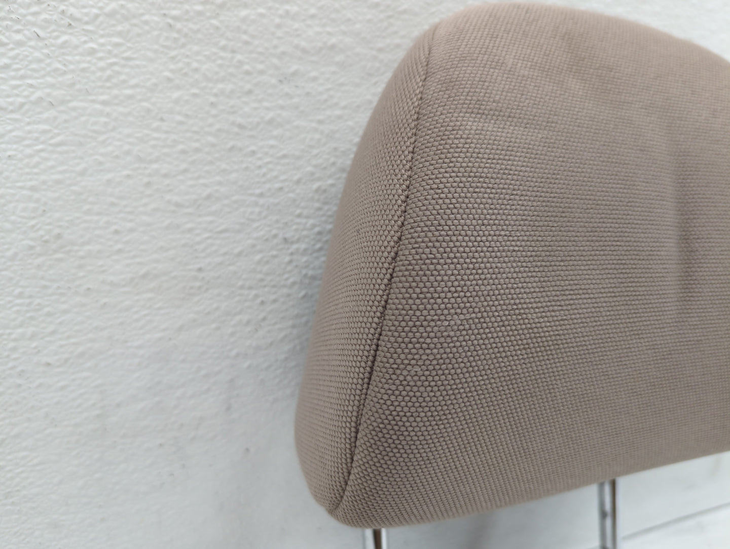 2007 Toyota Rav4 Headrest Head Rest Front Driver Passenger Seat Fits OEM Used Auto Parts - Oemusedautoparts1.com