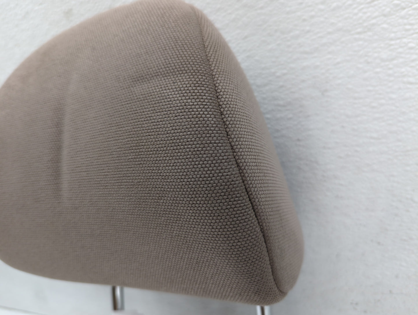 2007 Toyota Rav4 Headrest Head Rest Front Driver Passenger Seat Fits OEM Used Auto Parts - Oemusedautoparts1.com