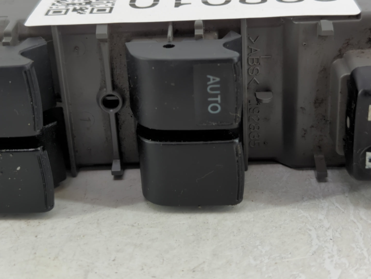 2006-2012 Toyota Rav4 Master Power Window Switch Replacement Driver Side Left P/N:192835 Fits OEM Used Auto Parts - Oemuseda
