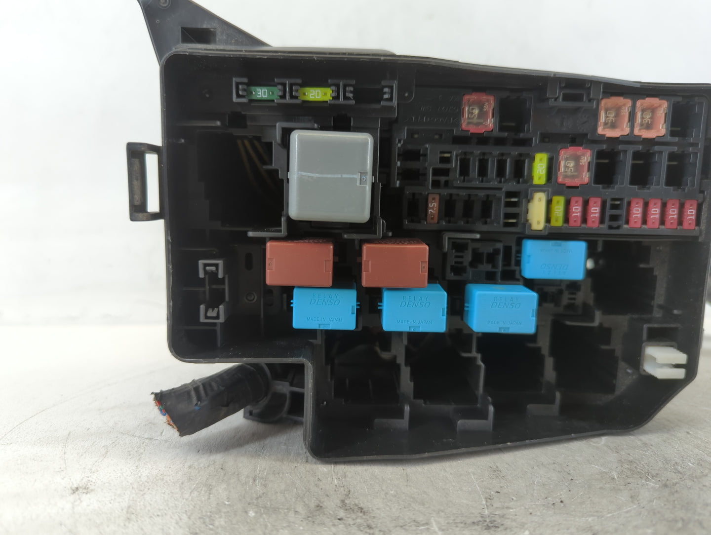 2006-2012 Toyota Rav4 Fusebox Fuse Box Panel Relay Module P/N:82662-42190 Fits Fits 2006 2007 2008 2009 2010 2011 2012 OEM U
