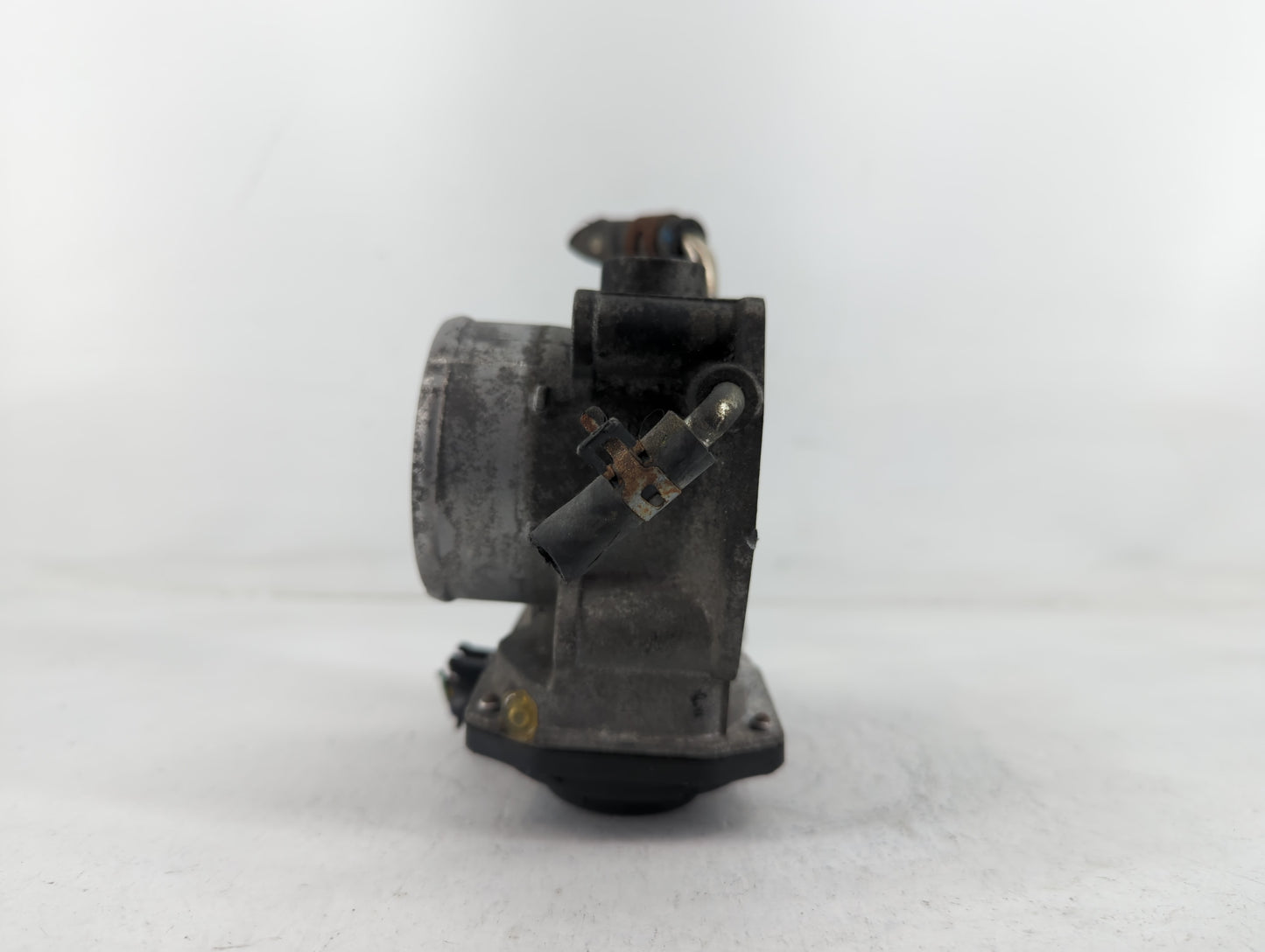 2006-2008 Toyota Rav4 Throttle Body P/N:22030-28070 Fits Fits 2006 2007 2008 2009 2010 2011 2012 2013 2014 2015 OEM Used Aut