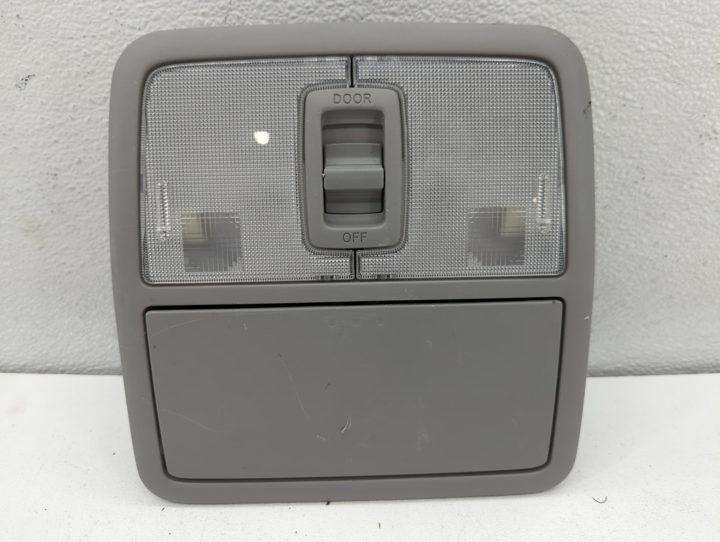2006-2008 Toyota Rav4 Overhead Roof Console 690603 - Oemusedautoparts1.com