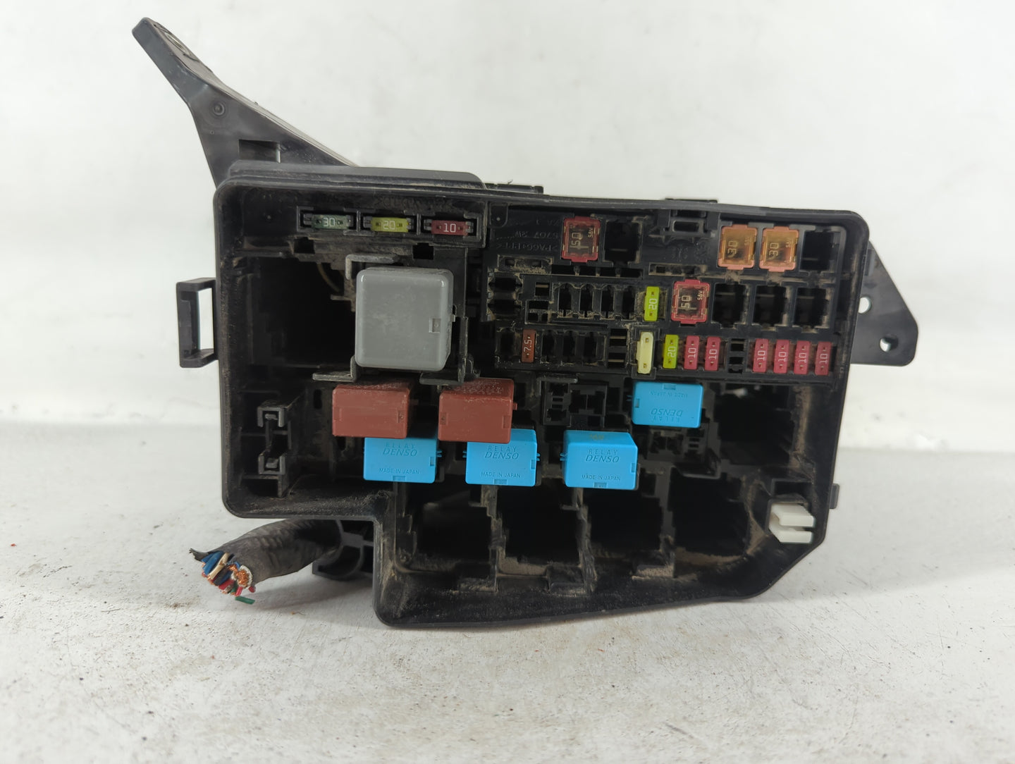 2006-2012 Toyota Rav4 Fusebox Fuse Box Panel Relay Module P/N:82662-42190 Fits Fits 2006 2007 2008 2009 2010 2011 2012 OEM U