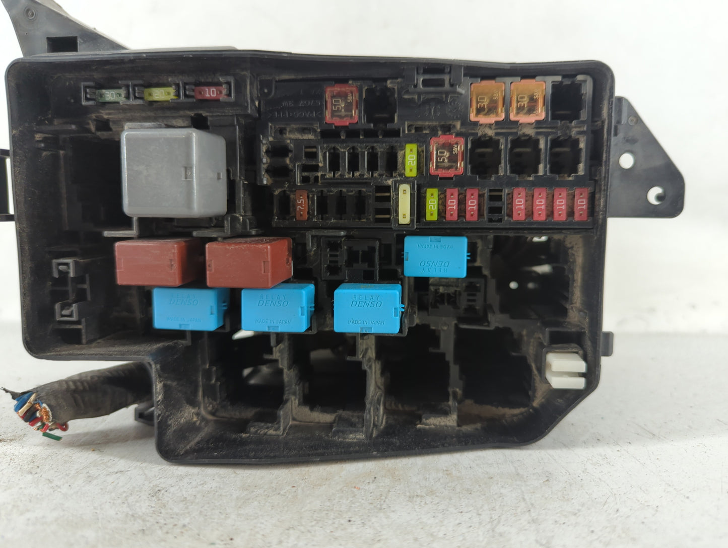 2006-2012 Toyota Rav4 Fusebox Fuse Box Panel Relay Module P/N:82662-42190 Fits Fits 2006 2007 2008 2009 2010 2011 2012 OEM U