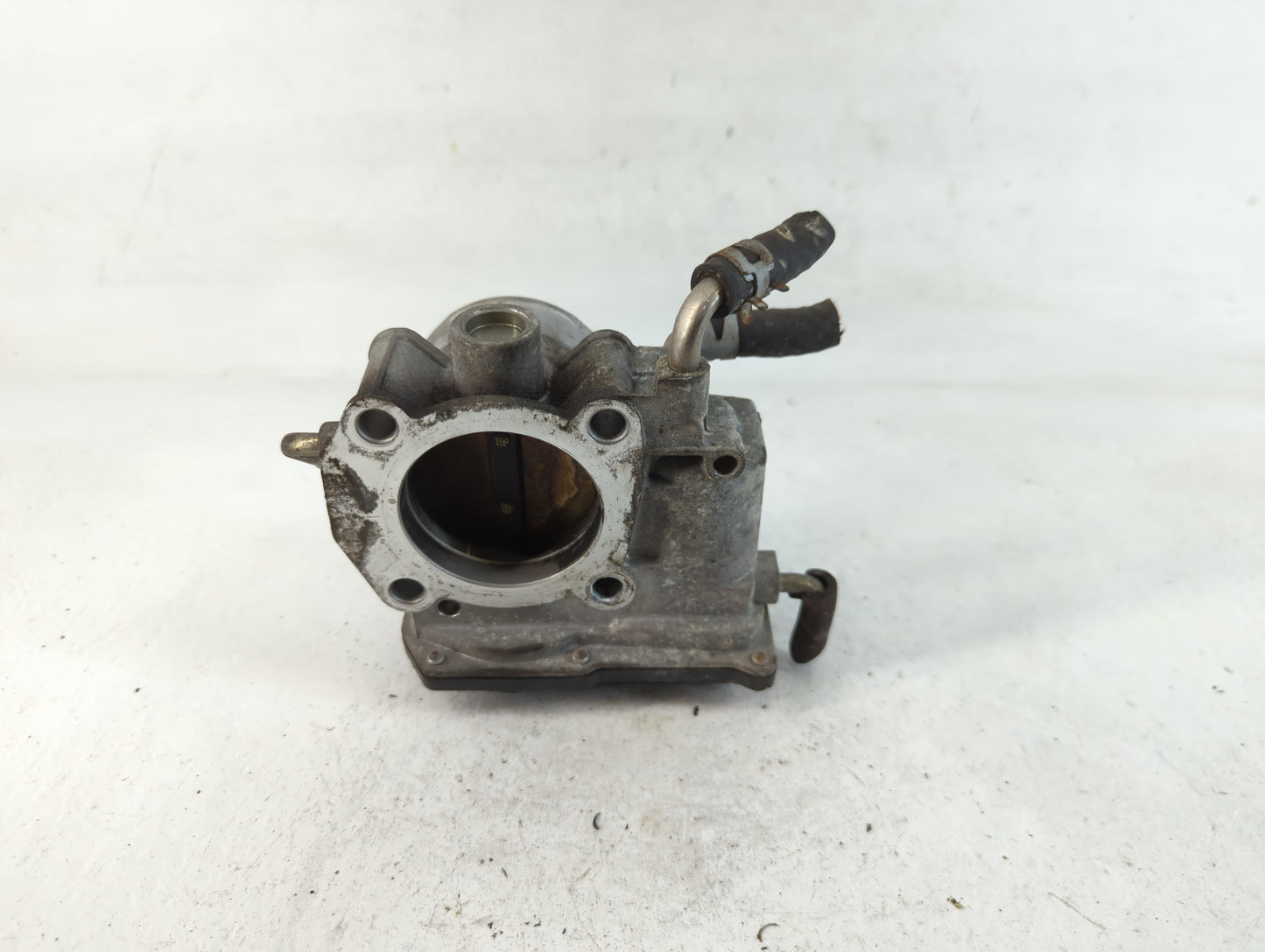 2006-2008 Toyota Rav4 Throttle Body P/N:22030-28070 Fits Fits 2006 2007 2008 2009 2010 2011 2012 2013 2014 2015 OEM Used Aut