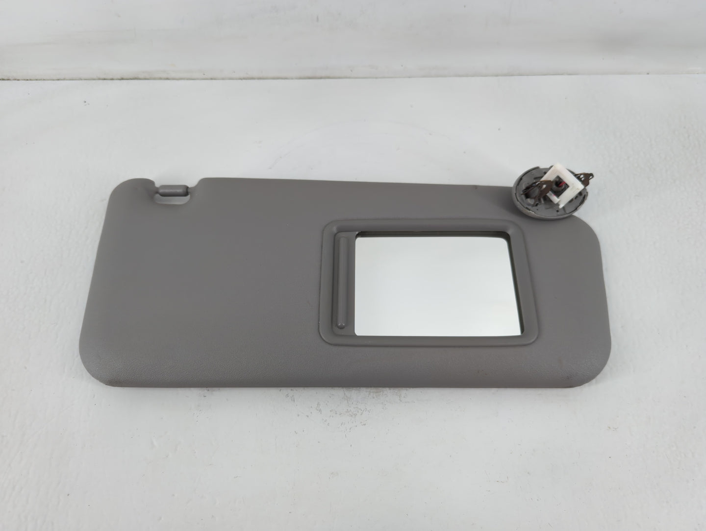 2006-2009 Toyota Rav4 Sun Visor Shade Replacement Passenger Right Mirror Fits Fits 2006 2007 2008 2009 OEM Used Auto Parts -