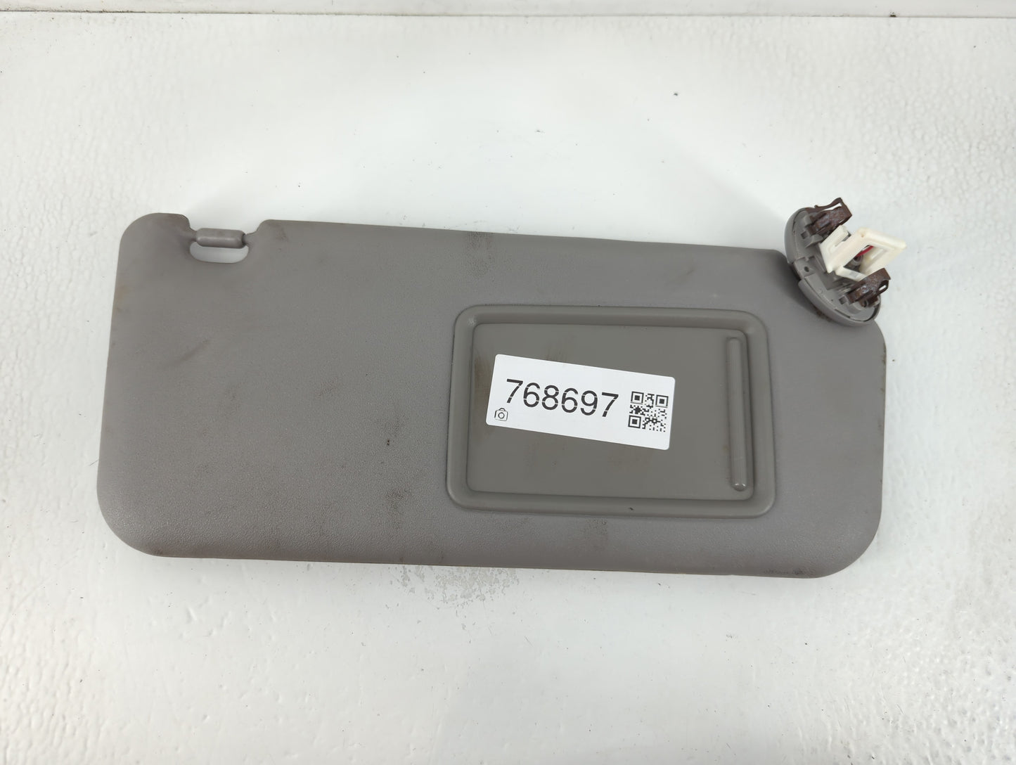 2006-2009 Toyota Rav4 Sun Visor Shade Replacement Passenger Right Mirror Fits Fits 2006 2007 2008 2009 OEM Used Auto Parts -