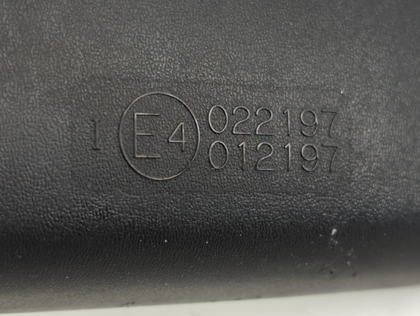 2004-2015 Toyota Rav4 Interior Rear View Mirror Replacement OEM P/N:E4012197 E4022197 Fits OEM Used Auto Parts - Oemusedauto