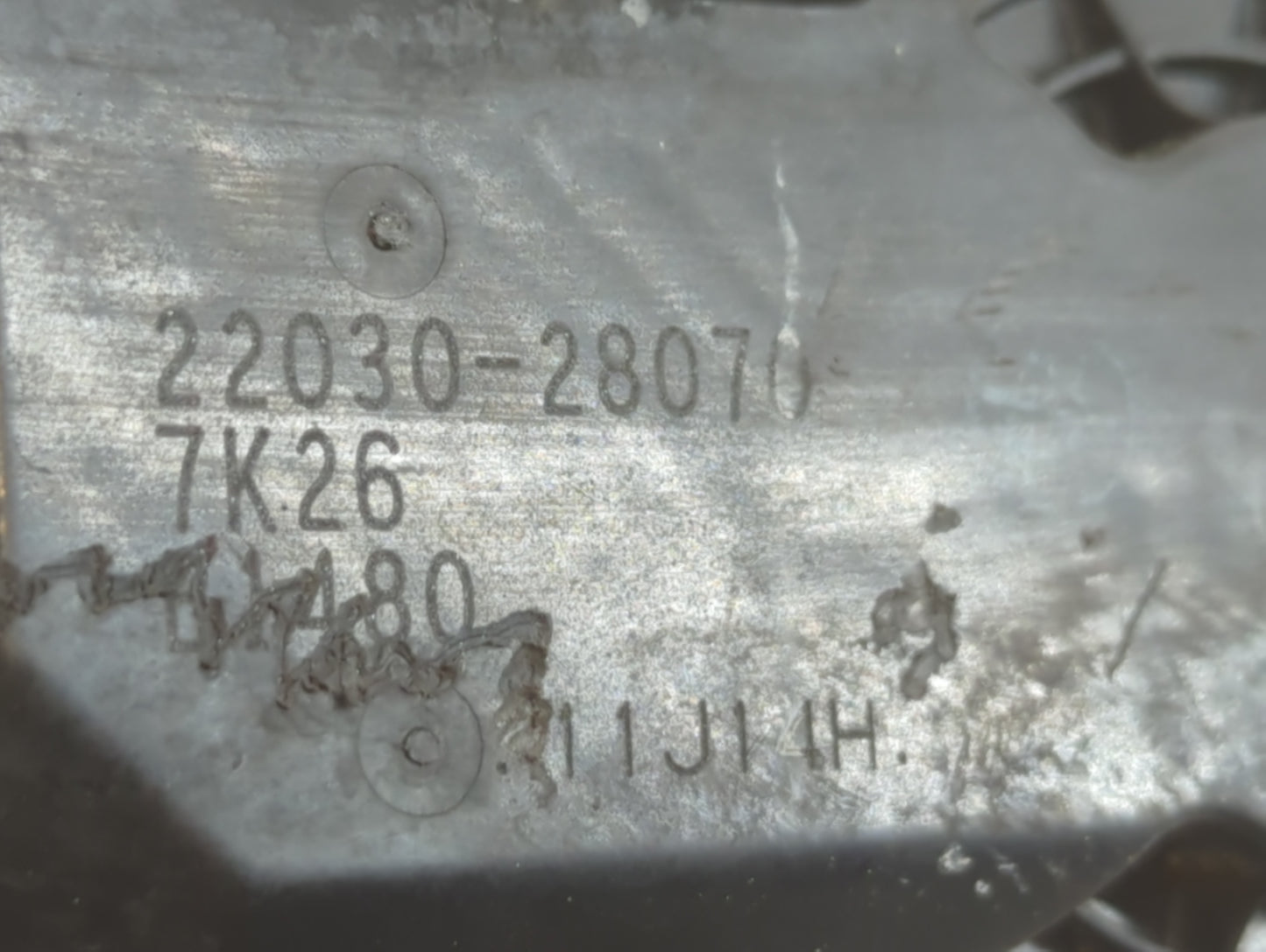 2006-2008 Toyota Rav4 Throttle Body P/N:22030-28070 Fits Fits 2006 2007 2008 2009 2010 2011 2012 2013 2014 2015 OEM Used Aut