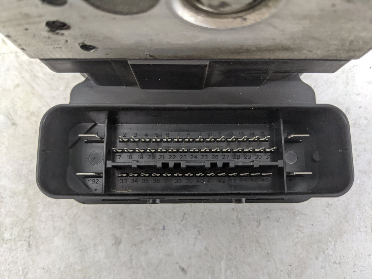 2005-2007 Toyota Sequoia ABS Pump Control Module Replacement P/N:25.0206-1274.3 00009385CXX Fits Fits 2005 2006 2007 OEM Use