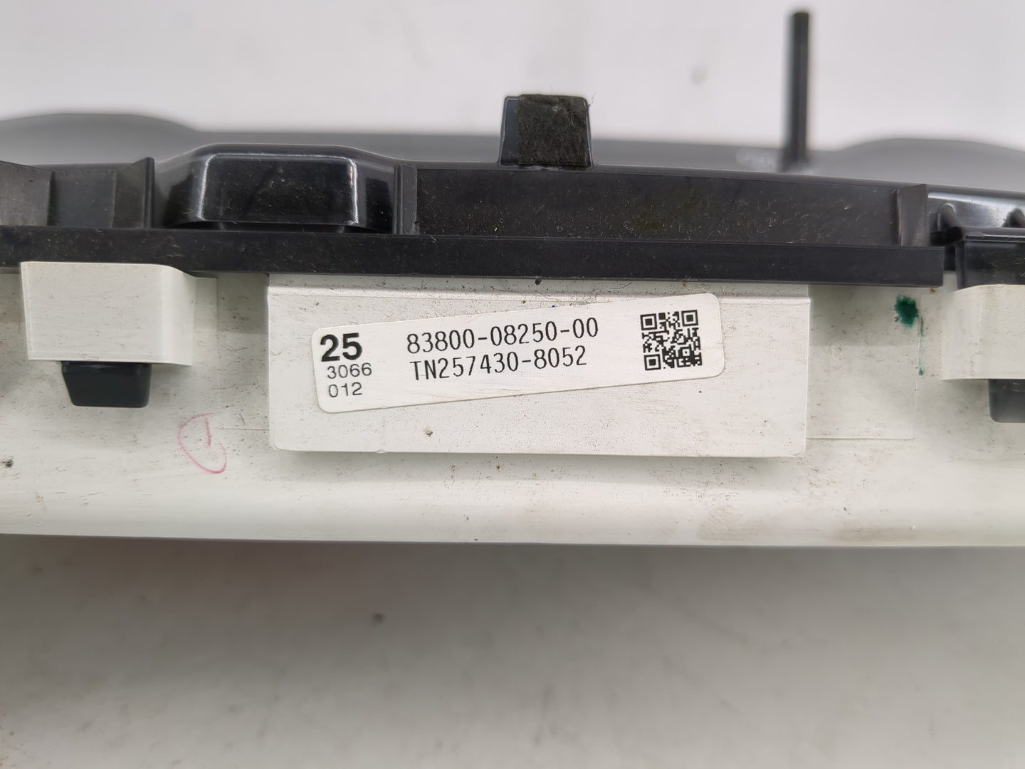 2007 Toyota Sienna Instrument Cluster Speedometer Gauges P/N:83800-08240-00 Fits OEM Used Auto Parts - Oemusedautoparts1.com