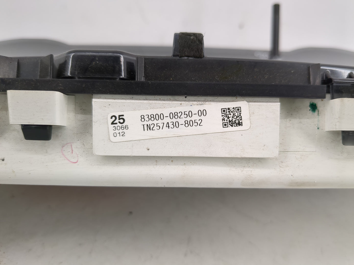 2007 Toyota Sienna Instrument Cluster Speedometer Gauges P/N:83800-08240-00 Fits OEM Used Auto Parts - Oemusedautoparts1.com