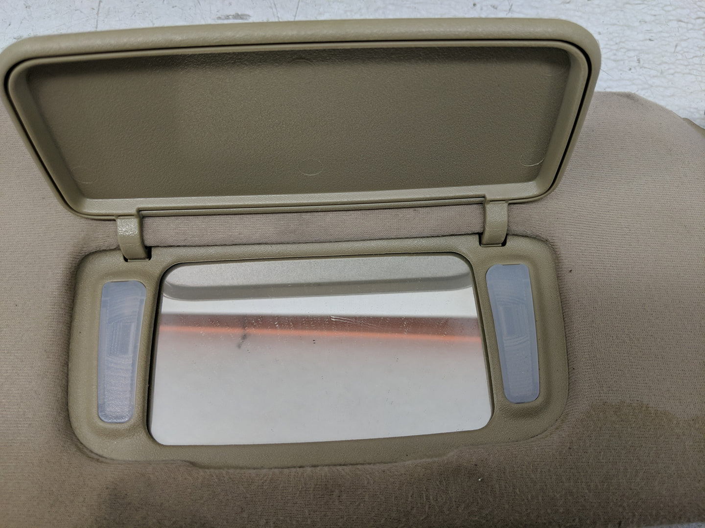 2005-2010 Toyota Sienna Sun Visor Shade Replacement Passenger Right Mirror Fits Fits 2005 2006 2007 2008 2009 2010 OEM Used 