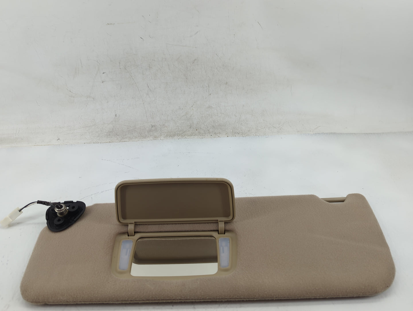 2005-2010 Toyota Sienna Sun Visor Shade Replacement Passenger Right Mirror Fits Fits 2005 2006 2007 2008 2009 2010 OEM Used 