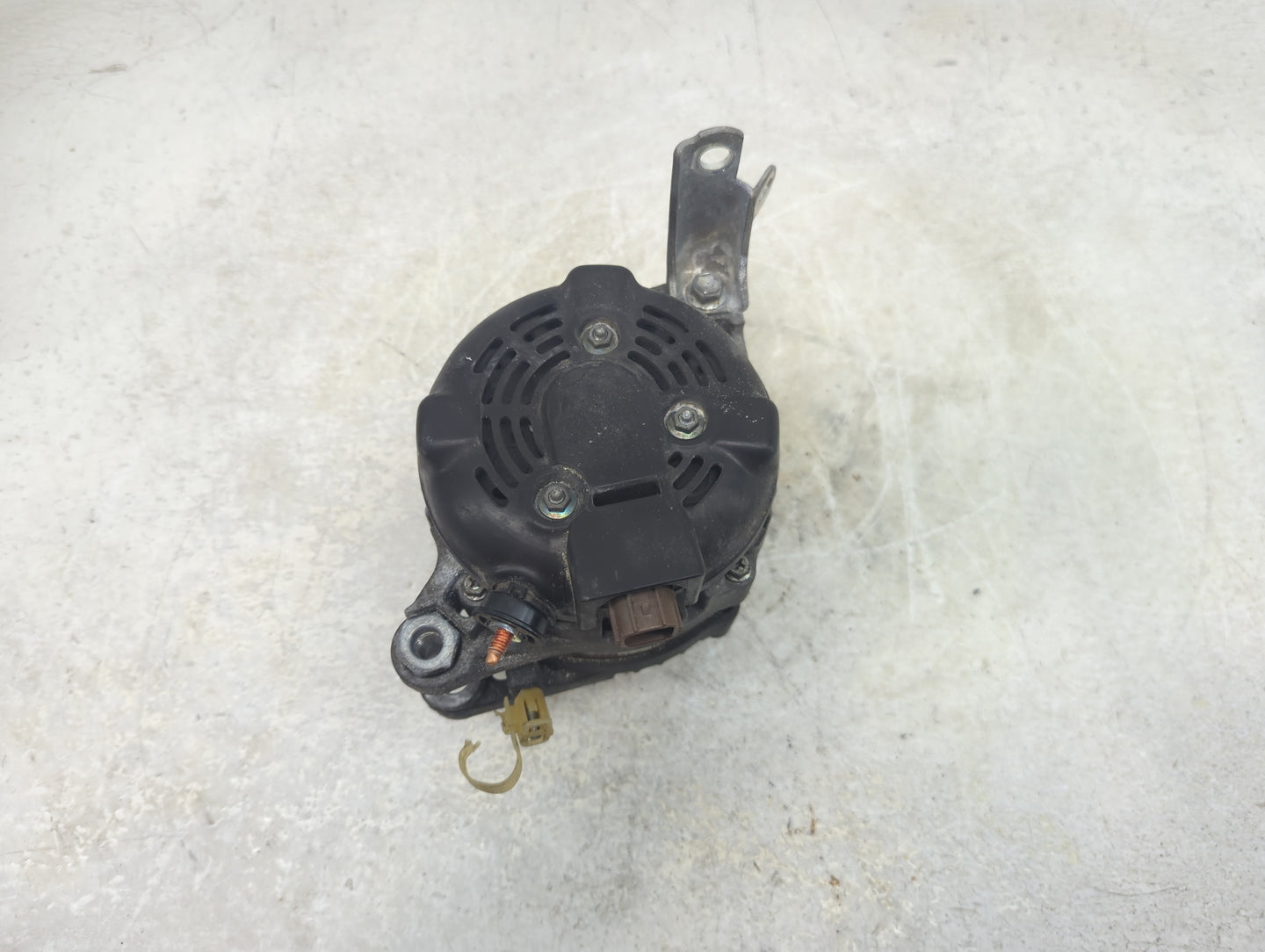 2007-2016 Toyota Sienna Alternator Replacement Generator Charging Assembly Engine OEM P/N:27060-0P240 Fits OEM Used Auto Par