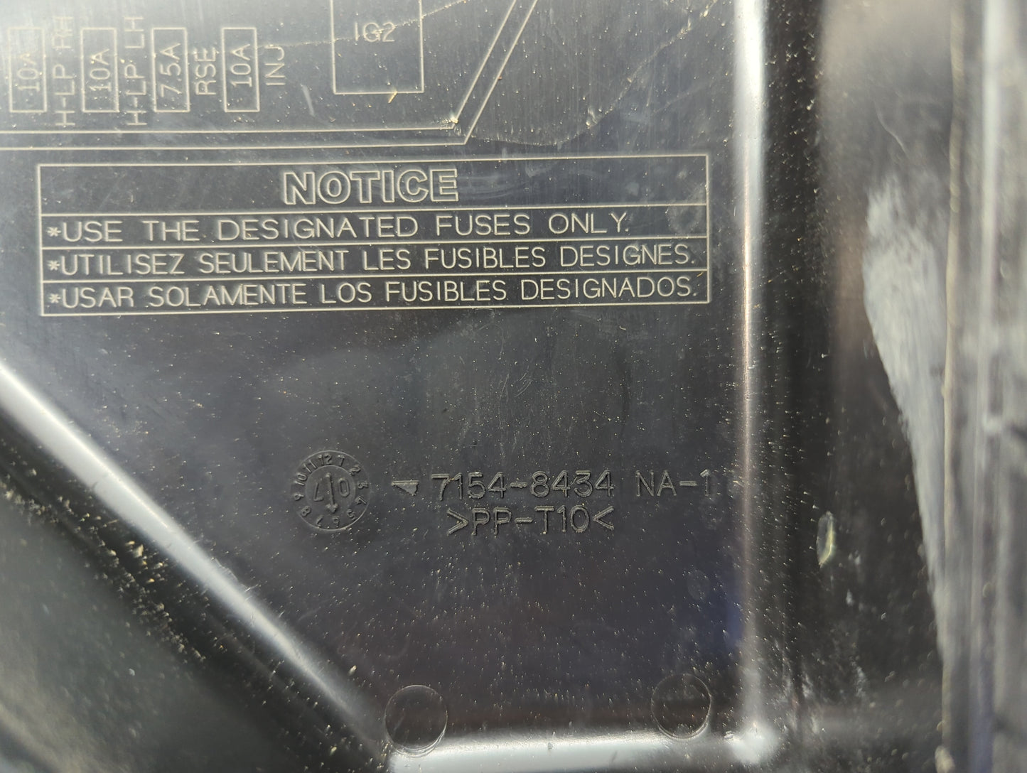 2007 Toyota Sienna Fusebox Fuse Box Panel Relay Module P/N:7154-8434 Fits OEM Used Auto Parts - Oemusedautoparts1.com