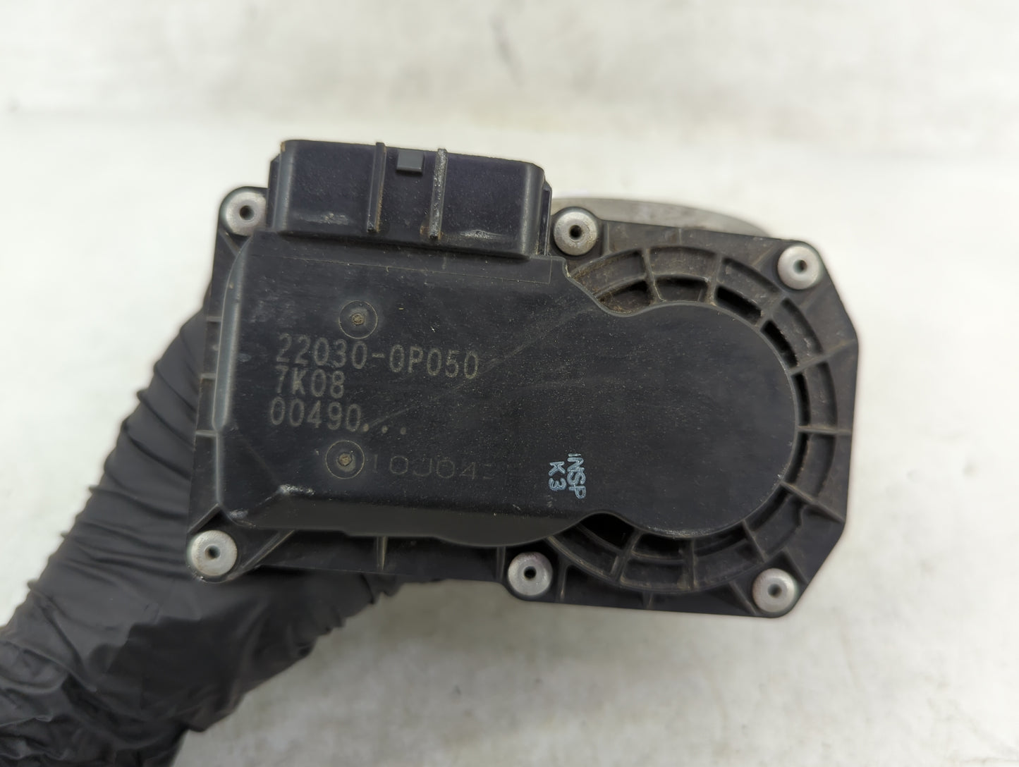 2007-2016 Toyota Sienna Throttle Body P/N:22030-0P050 Fits OEM Used Auto Parts - Oemusedautoparts1.com